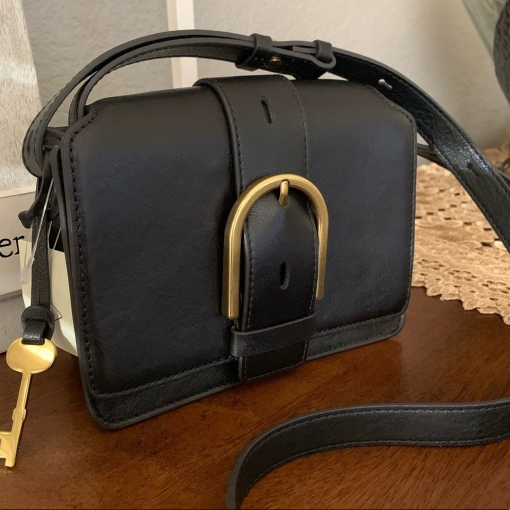 New fossil crossbody 🔑